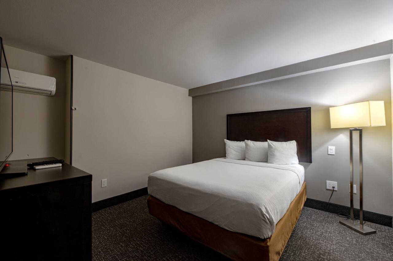 Wingate By Wyndham Atlanta Galleria/ Ballpark Smyrna Exterior photo